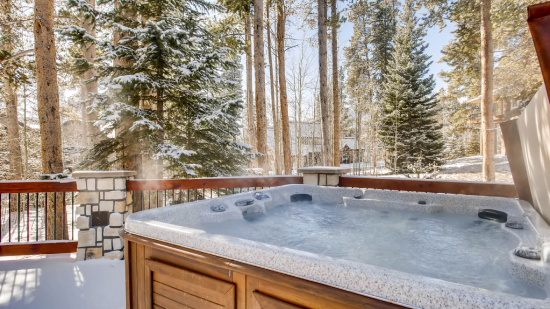 Hot tub at Bystone Villa Retreat in Breckenridge
