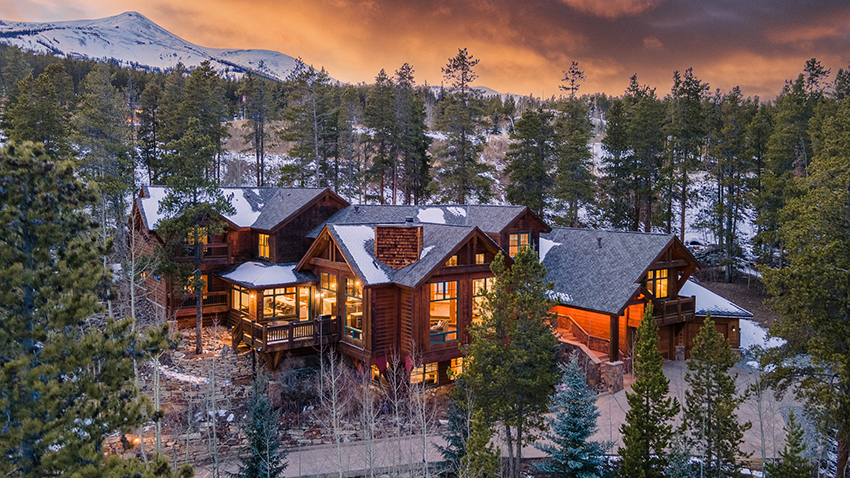 Majestic Mountain Lodge