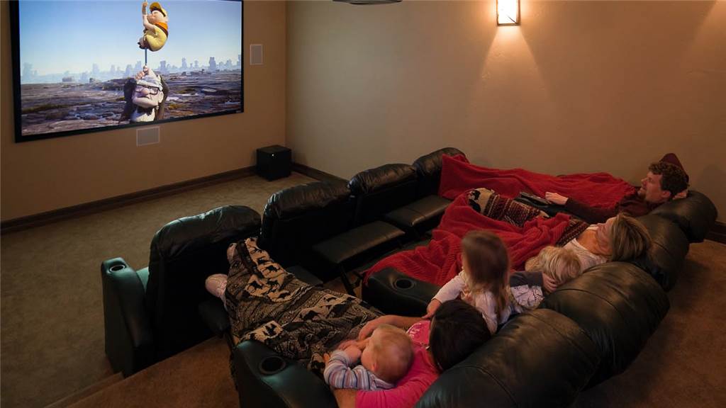 steamboat in home movie theater