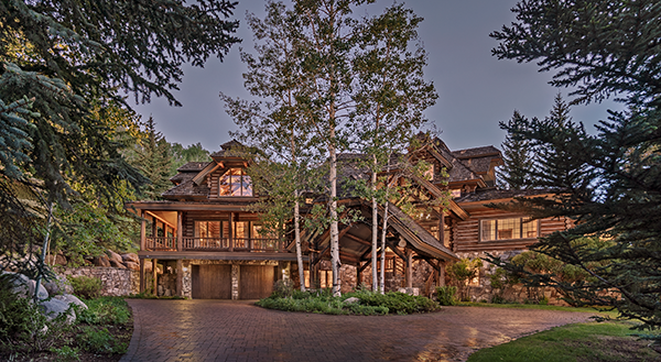 Pioneer Lodge, Large Ski Home in Beaver Creek