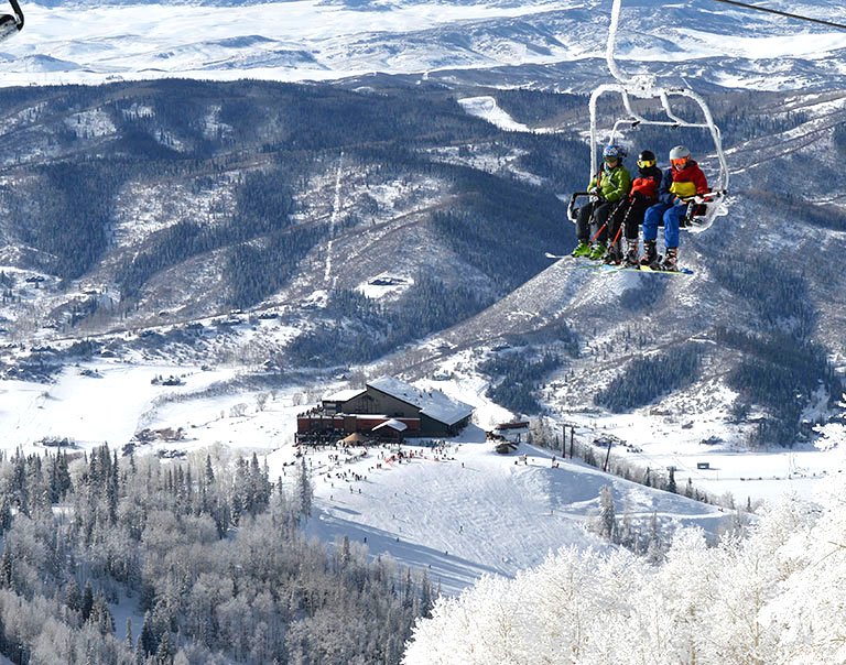 steamboat spring skiing lift lines